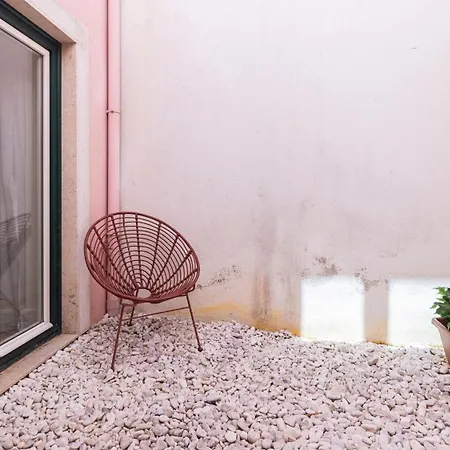 Flor Do Bairro By Lovelystay *